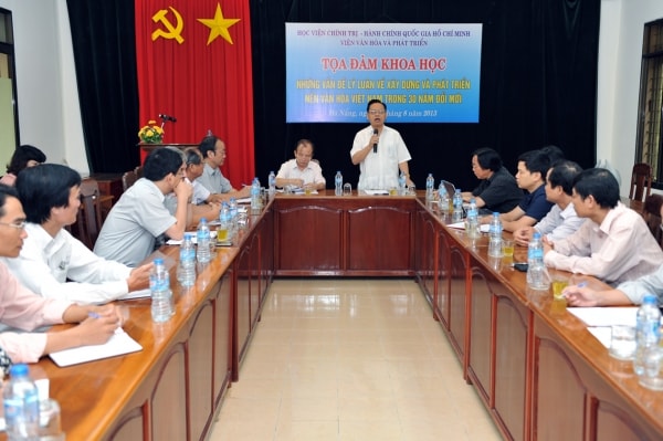 Tọa đàm khoa học “Những vấn đề lý luận về xây dựng và phát triển nền văn hóa Việt Nam trong 30 năm đổi mới”