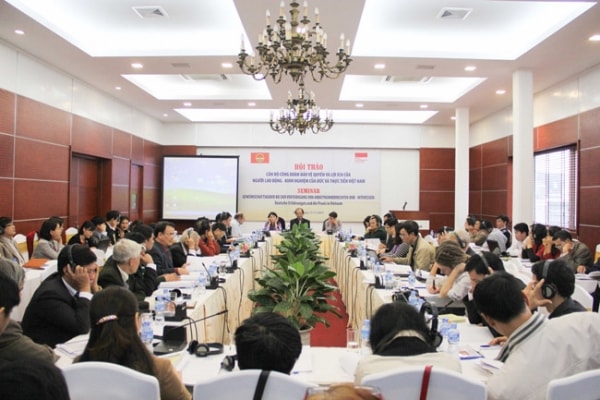 Nâng cao năng lực hoạt động của cán bộ công đoàn cơ sở trong bảo vệ quyền và lợi ích của người lao động tại các doanh nghiệp FDI