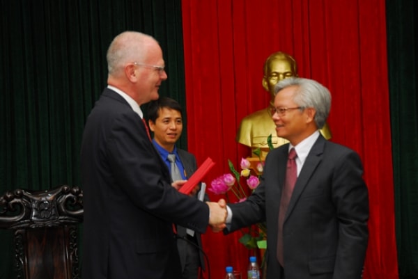 Hợp tác quốc tế