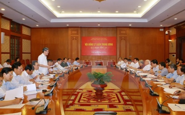 Kỳ họp thứ 15 Hội đồng Lý luận Trung ương