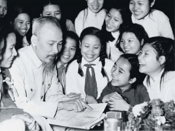 Triết lý giáo dục Hồ Chí Minh