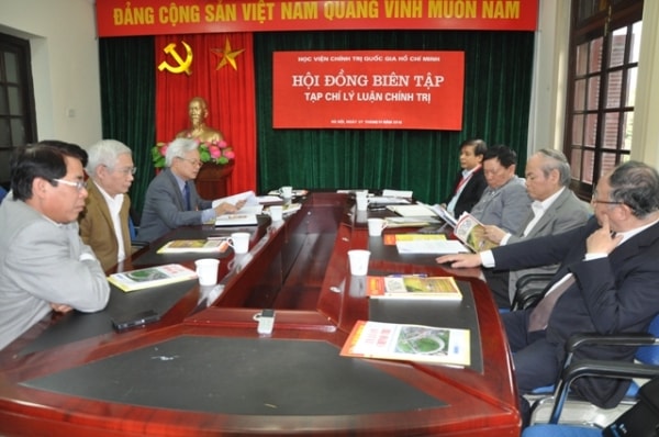 Hội đồng Biên tập Tạp chí Lý luận chính trị xây dựng định hướng năm 2016