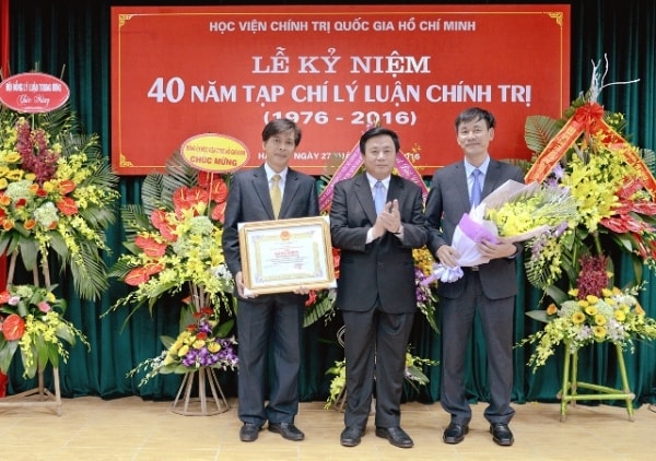Tạp chí Lý luận chính trị kỷ niệm 40 năm ra số đầu