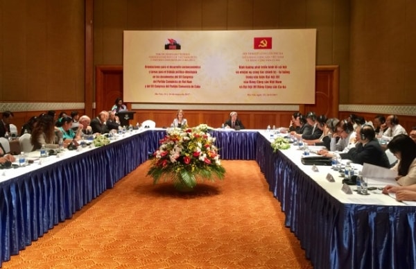 Hội thảo lý luận: “Định hướng phát triển kinh tế - xã hội và nhiệm vụ công tác chính trị, tư tưởng trong Văn kiện Đại hội XII của Đảng Cộng sản Việt Nam và Đại hội VII Đảng Cộng sản Cuba”