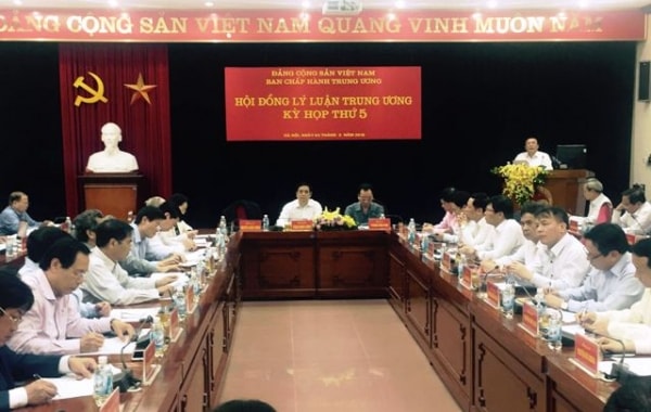 Kỳ họp thứ 5 Hội đồng Lý luận Trung ương nhiệm kỳ 2016 - 2021