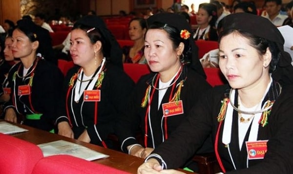 Đào tạo, bồi dưỡng cán bộ người dân tộc thiểu số nhằm phát triển bền vững vùng Tây Bắc