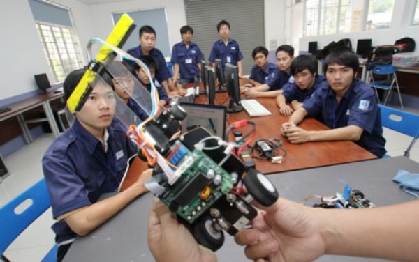 Đổi mới giáo dục đại học trong bối cảnh Cách mạng Công nghiệp 4.0