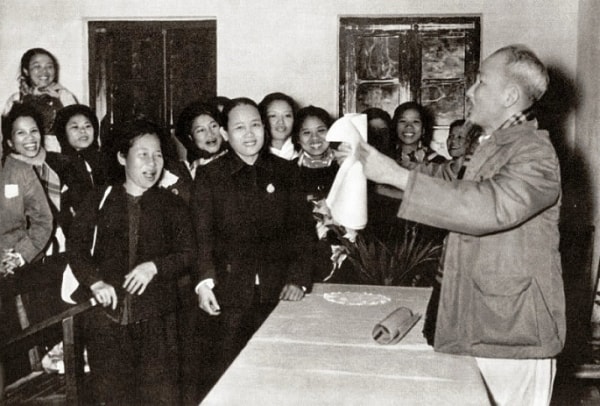 Học tập Hồ Chí Minh thu hút, trọng dụng nhân tài