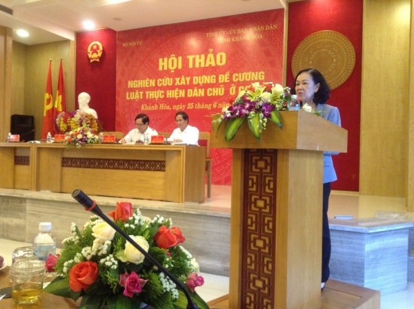 Hội thảo: “Nghiên cứu xây dựng đề cương luật thực hiện dân chủ ở cơ sở”