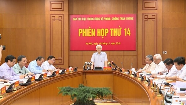 Đấu tranh chống quan liêu, chủ nghĩa cá nhân, lối sống cơ hội, thực dụng, nói không đi đôi với làm, bè phái, “lợi ích nhóm”