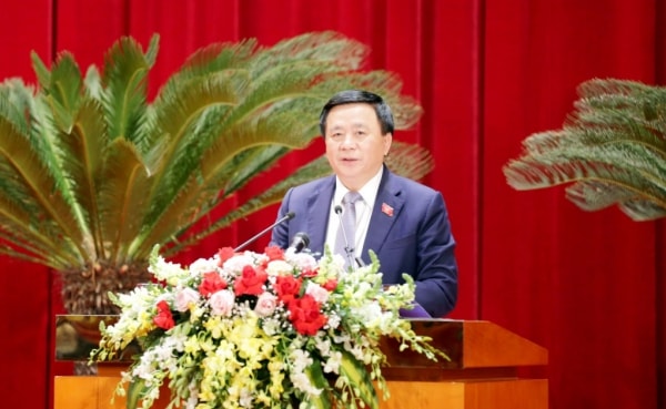 GS, TS Nguyễn Xuân Thắng, Ủy viên Bộ Chính trị, Giám đốc Học viện, Chủ tịch Hội đồng Lý luận Trung ương, đại biểu Quốc hội khoá XV dự Kỳ họp thứ Sáu HĐND tỉnh Quảng Ninh