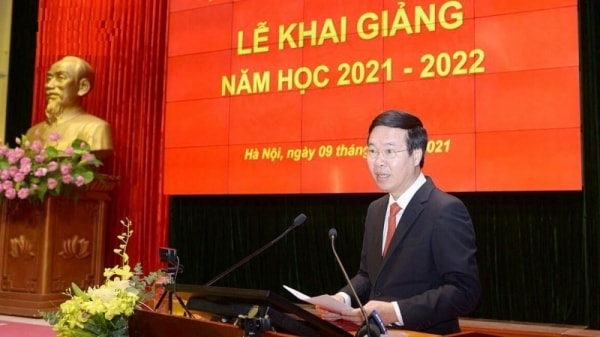 Tiếp tục triển khai mạnh mẽ và toàn diện các mặt công tác, hoàn thành xuất sắc nhiệm vụ năm học, đóng góp to lớn hơn nữa vào sự nghiệp xây dựng và bảo vệ Tổ quốc