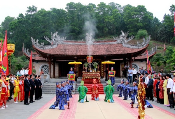 Kế thừa và phát huy giá trị văn hóa truyền thống tốt đẹp để phát triển nguồn nhân lực ở nước ta hiện nay