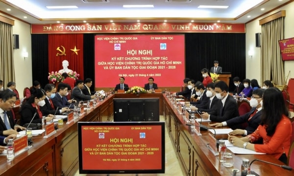 Học viện Chính trị quốc gia Hồ Chí Minh và Ủy ban Dân tộc ký kết Chương trình hợp tác giai đoạn 2021-2025