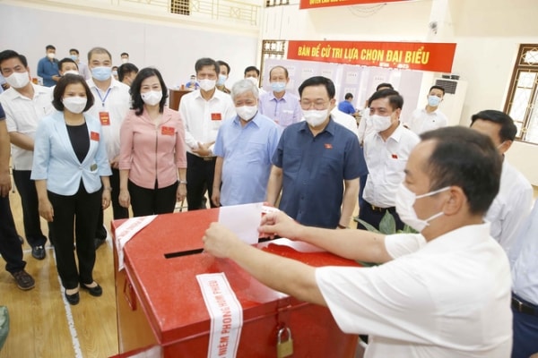 Những yêu cầu cơ bản trong thực hiện văn hóa dân chủ ở Việt Nam hiện nay