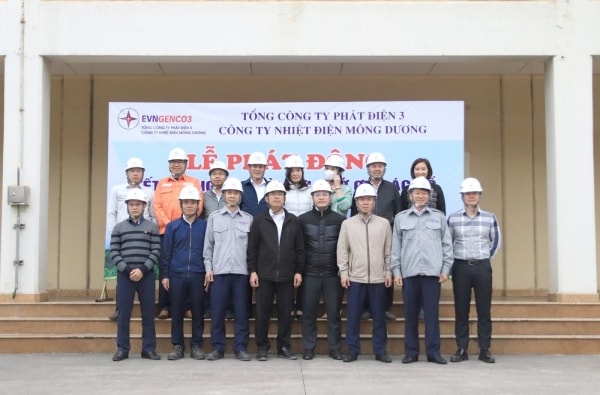 Công ty Nhiệt điện Mông Dương hưởng ứng Tết trồng cây năm 2023