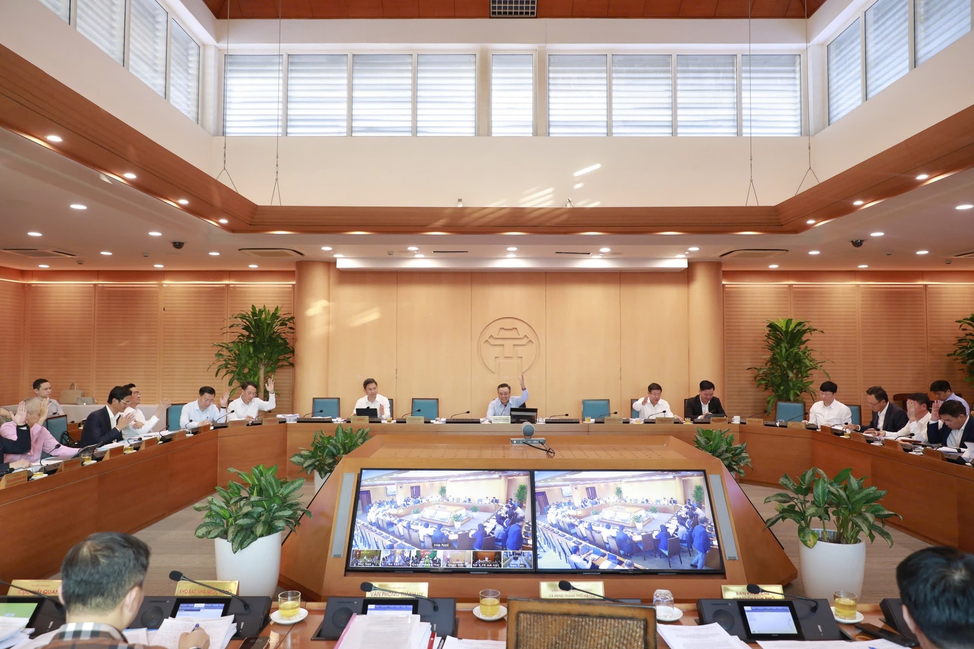 Giải pháp xây dựng văn hóa chính trị của cán bộ lãnh đạo, quản lý cấp tỉnh ở Việt Nam hiện nay