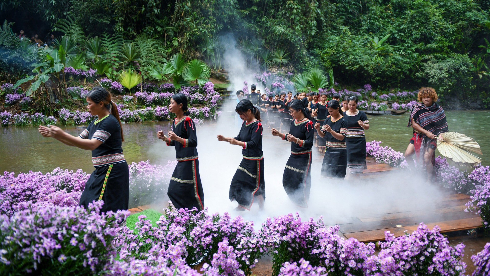 Phát huy giá trị tinh thần, tình cảm của Chủ tịch Hồ Chí Minh với ...