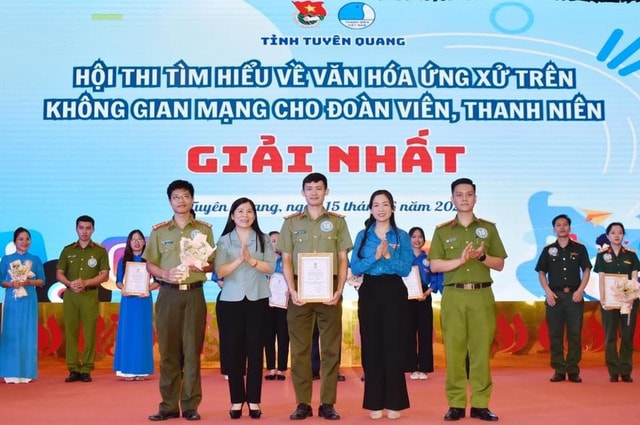 Nâng cao nhận thức về ứng xử trên không gian mạng cho thanh niên- Ảnh 1.