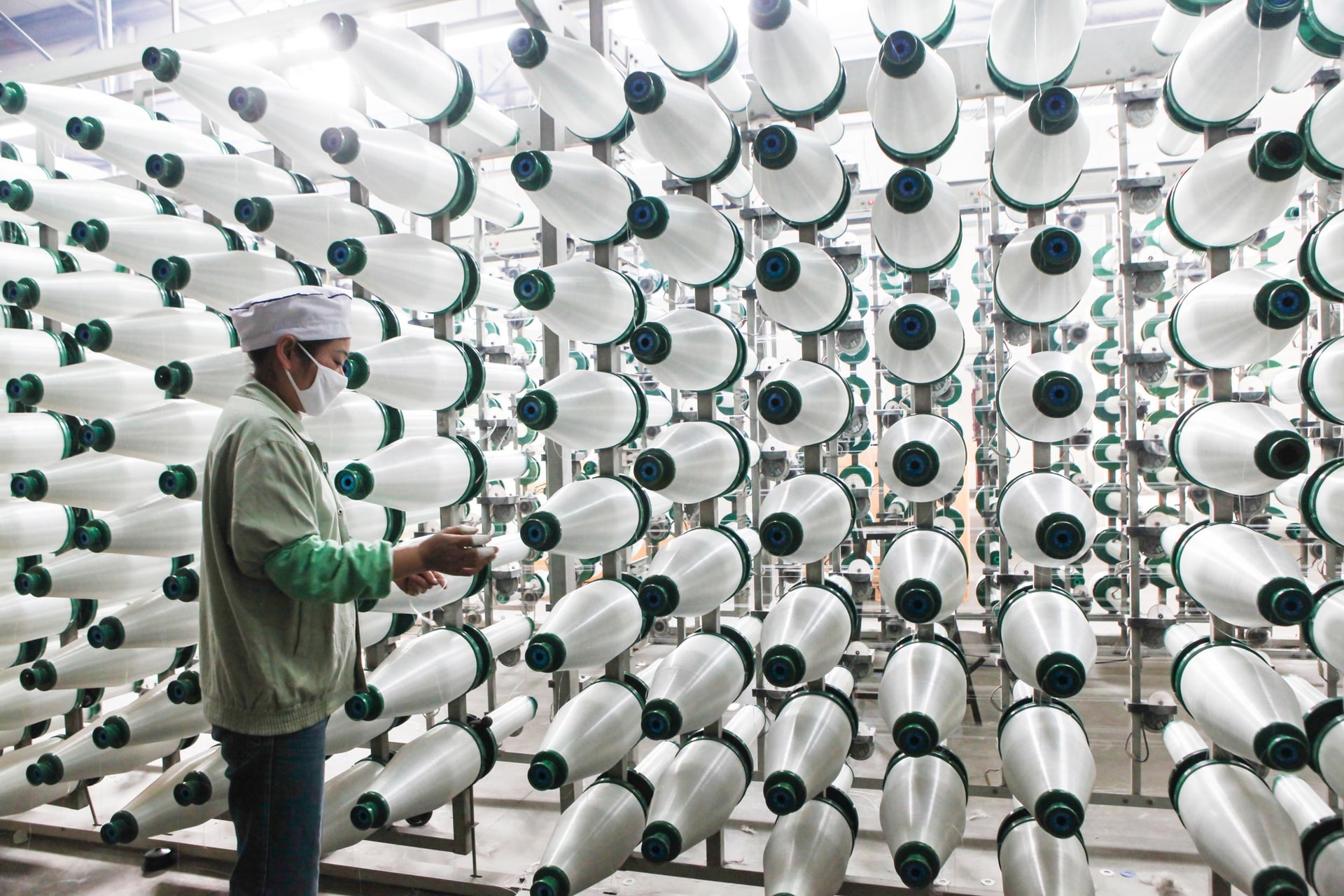 Một số vấn đề lý luận trong nghiên cứu giai cấp công nhân ở Trung Quốc và gợi mở với Việt Nam