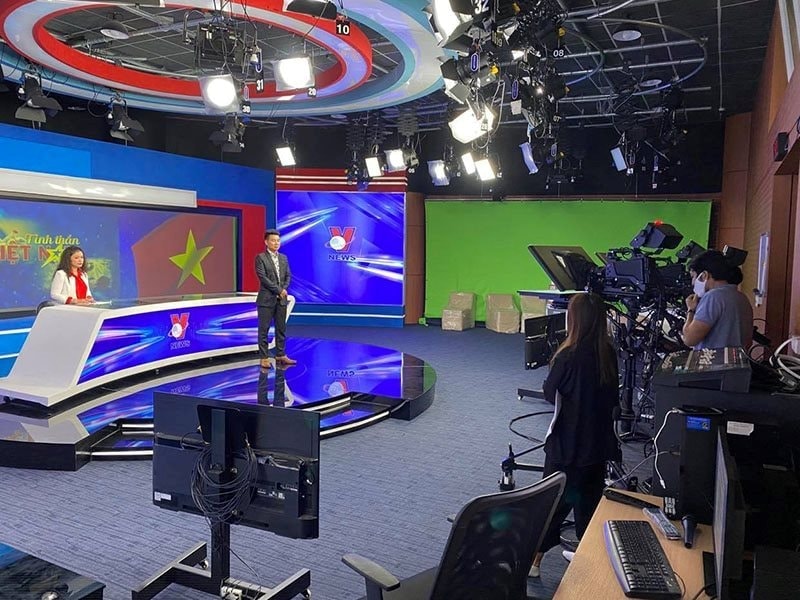 Giải pháp nâng cao chất lượng tổ chức bản tin truyền hình đa nền tảng ở Việt Nam hiện nay