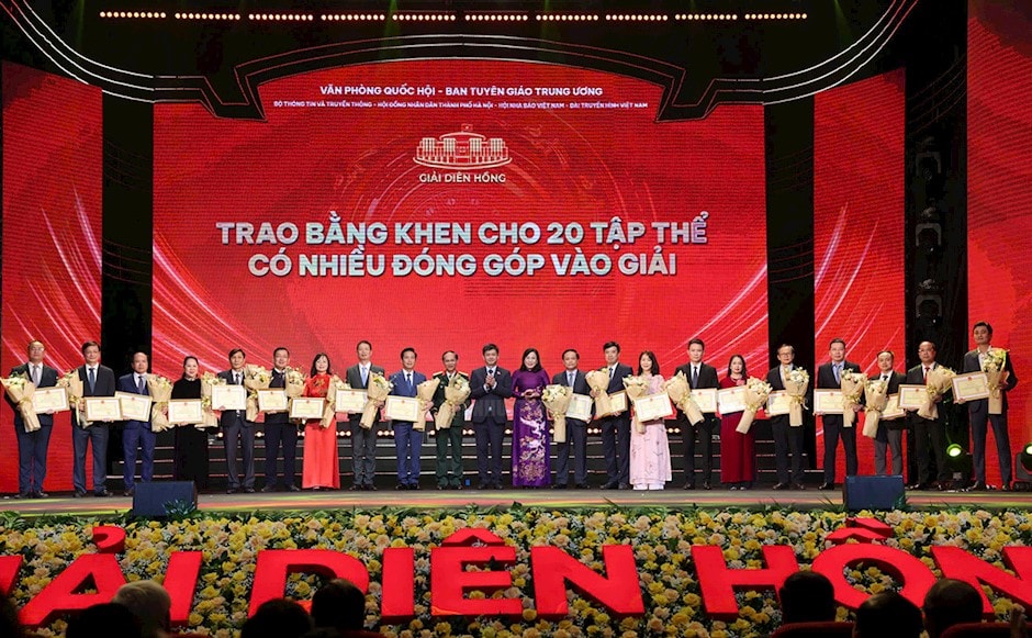 Tăng cường sự lãnh đạo của Đảng đối với báo chí - truyền thông trong kỷ nguyên phát triển mới