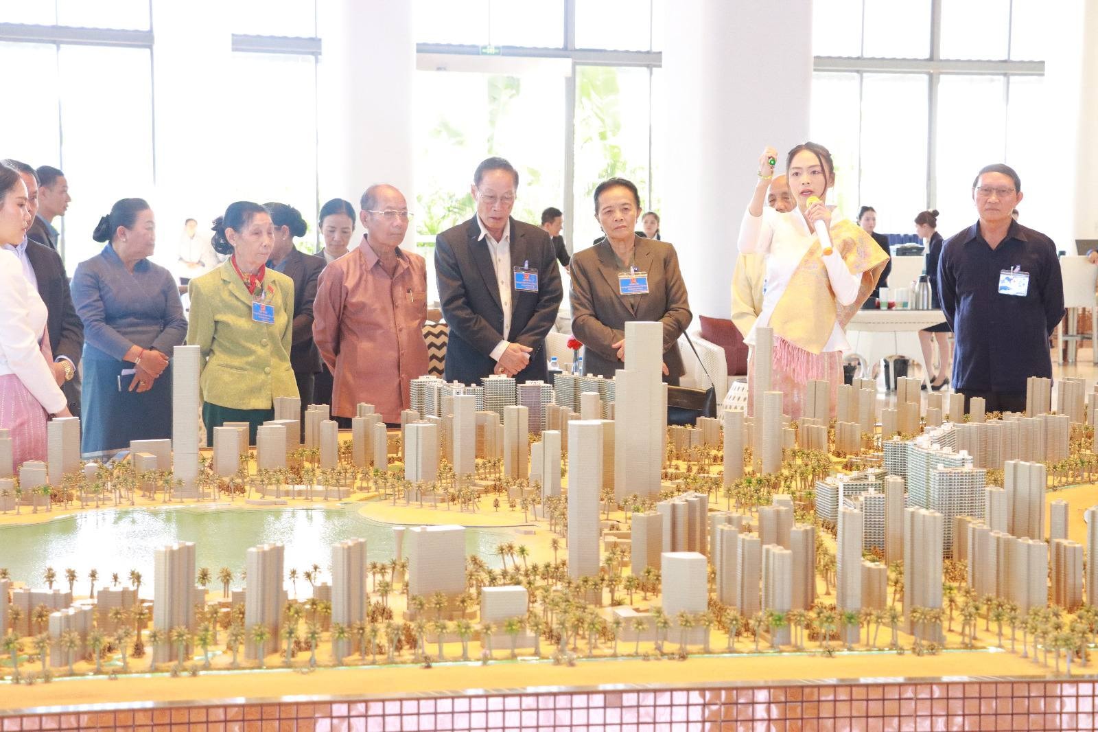 Xây dựng đội ngũ cán bộ lãnh đạo, quản lý ở Cộng hòa Dân chủ Nhân dân Lào trong bối cảnh mới