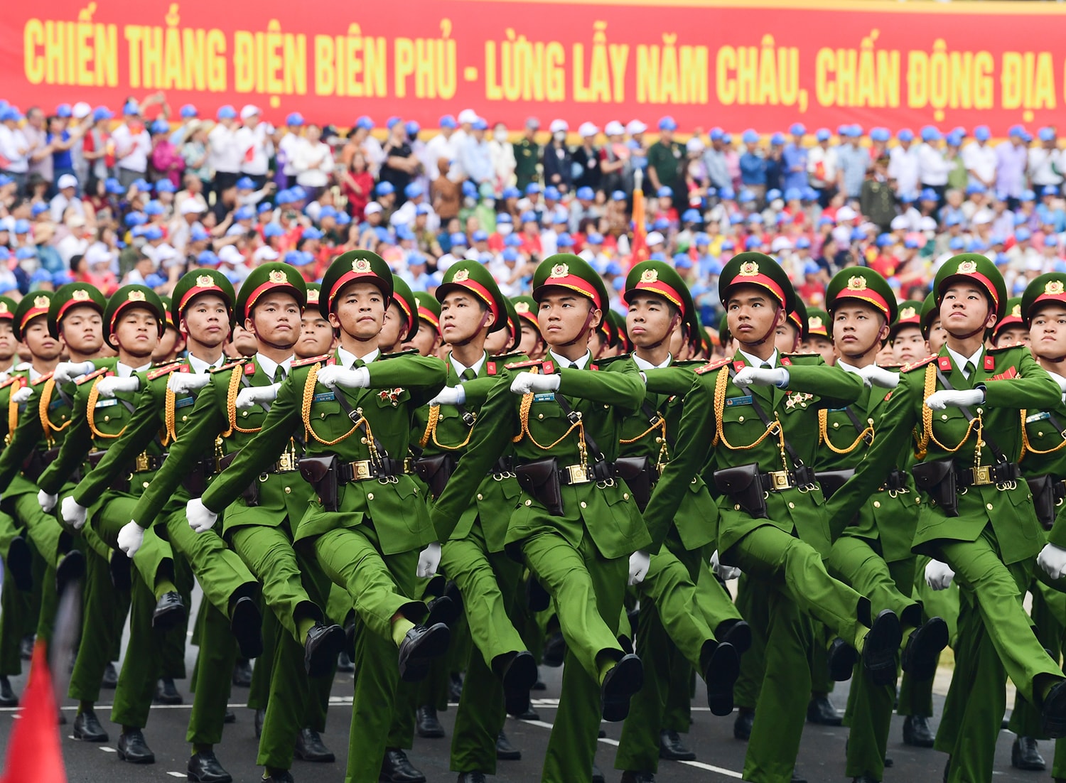 Xây dựng Đảng về đạo đức trong Công an nhân dân theo tư tưởng Hồ Chí Minh