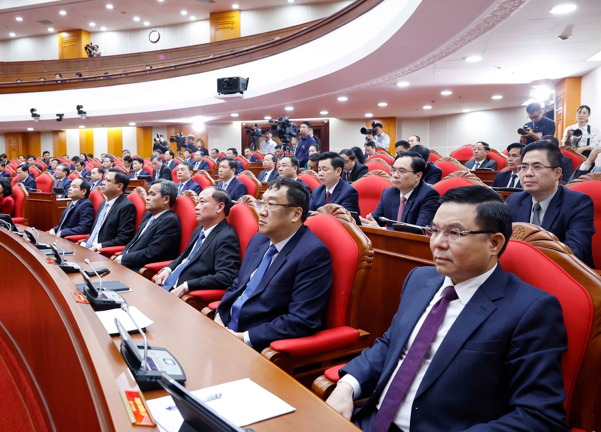 Toàn văn bài phát biểu bế mạc Hội nghị Trung ương 2 khóa XIV của Tổng Bí thư Tô Lâm - Ảnh 5. Toàn văn bài phát biểu bế mạc Hội nghị Trung ương 2 khóa XIV của Tổng Bí thư Tô Lâm - Ảnh 5.