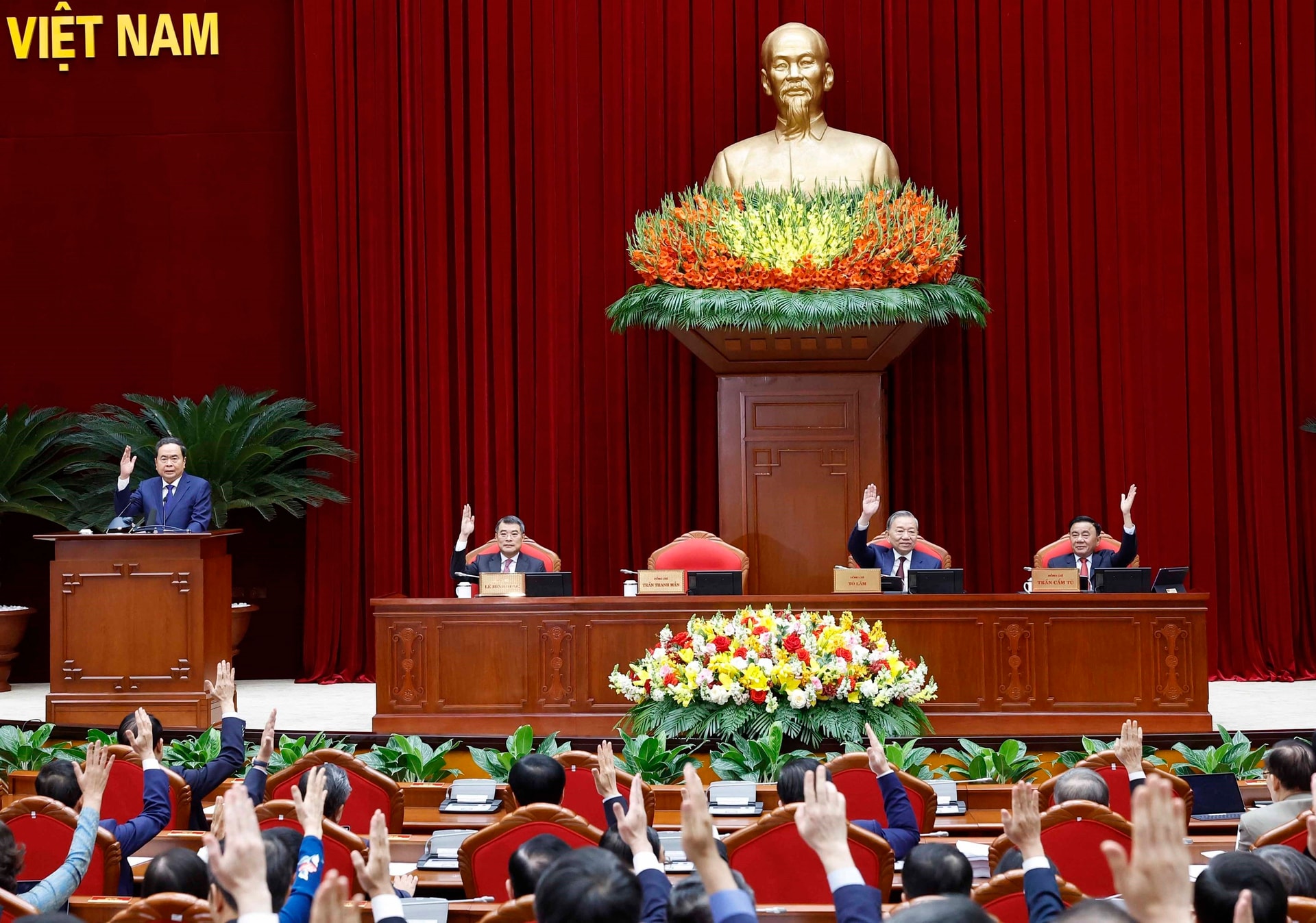 Toàn văn bài phát biểu bế mạc Hội nghị Trung ương 2 khóa XIV của Tổng Bí thư Tô Lâm - Ảnh 6. Toàn văn bài phát biểu bế mạc Hội nghị Trung ương 2 khóa XIV của Tổng Bí thư Tô Lâm - Ảnh 6.