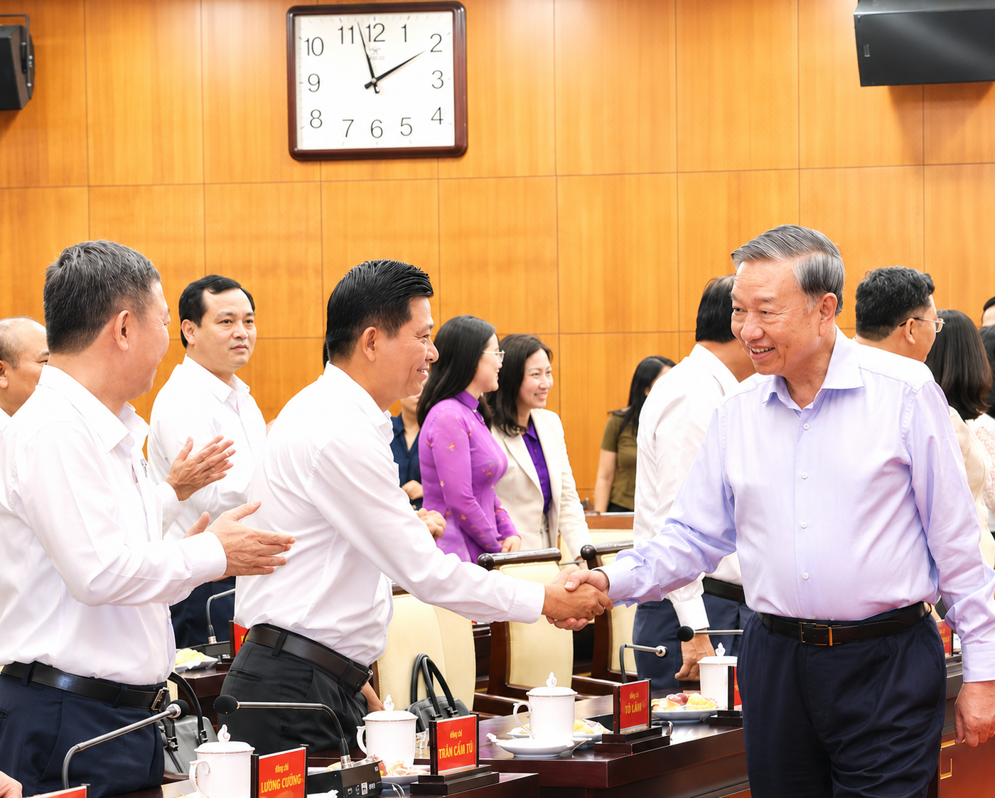 Những điểm mới về cán bộ và công tác cán bộ trong Văn kiện Đại hội XIV của Đảng