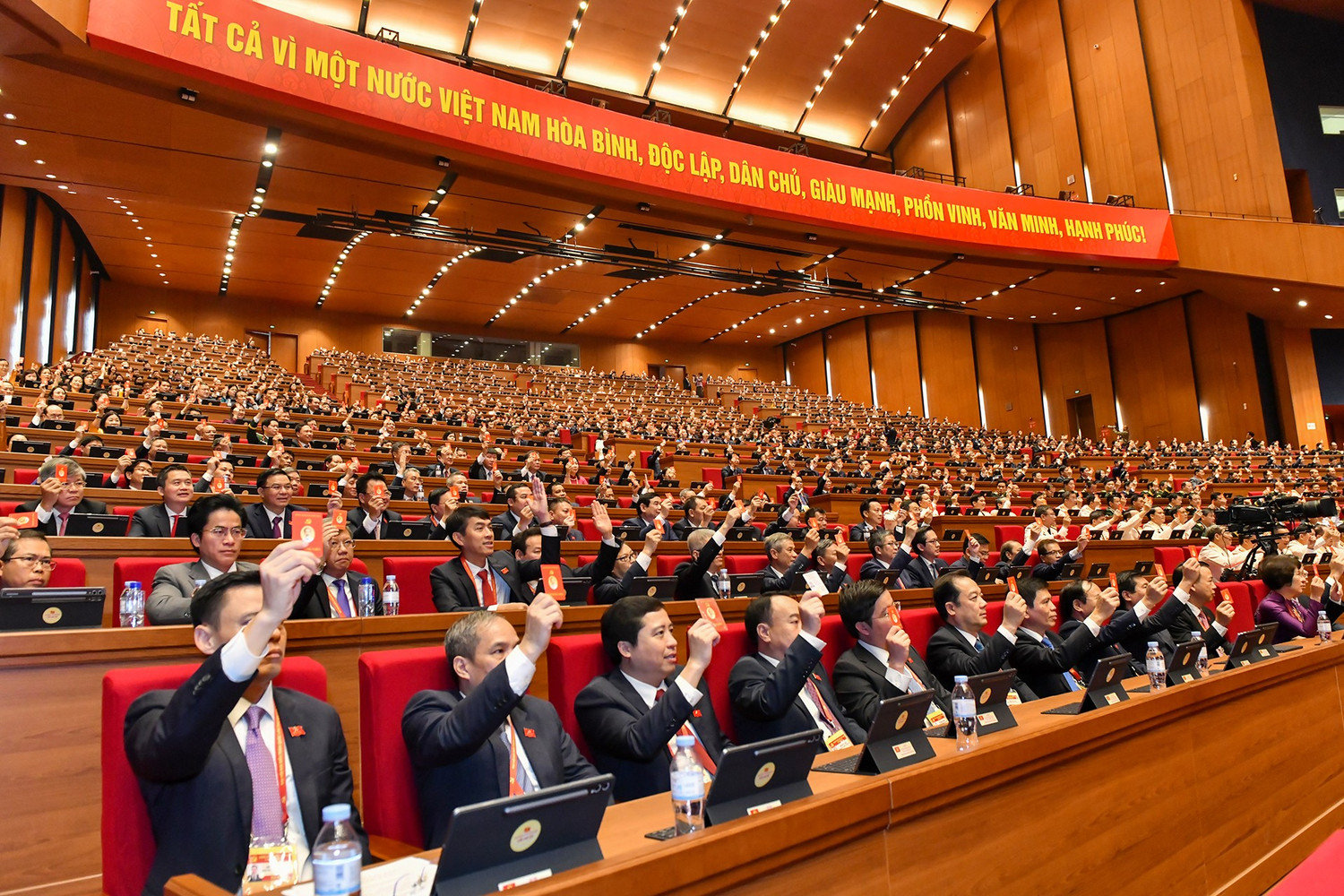 Thực hiện trách nhiệm nêu gương của cán bộ, đảng viên theo tinh thần Đại hội XIV của Đảng