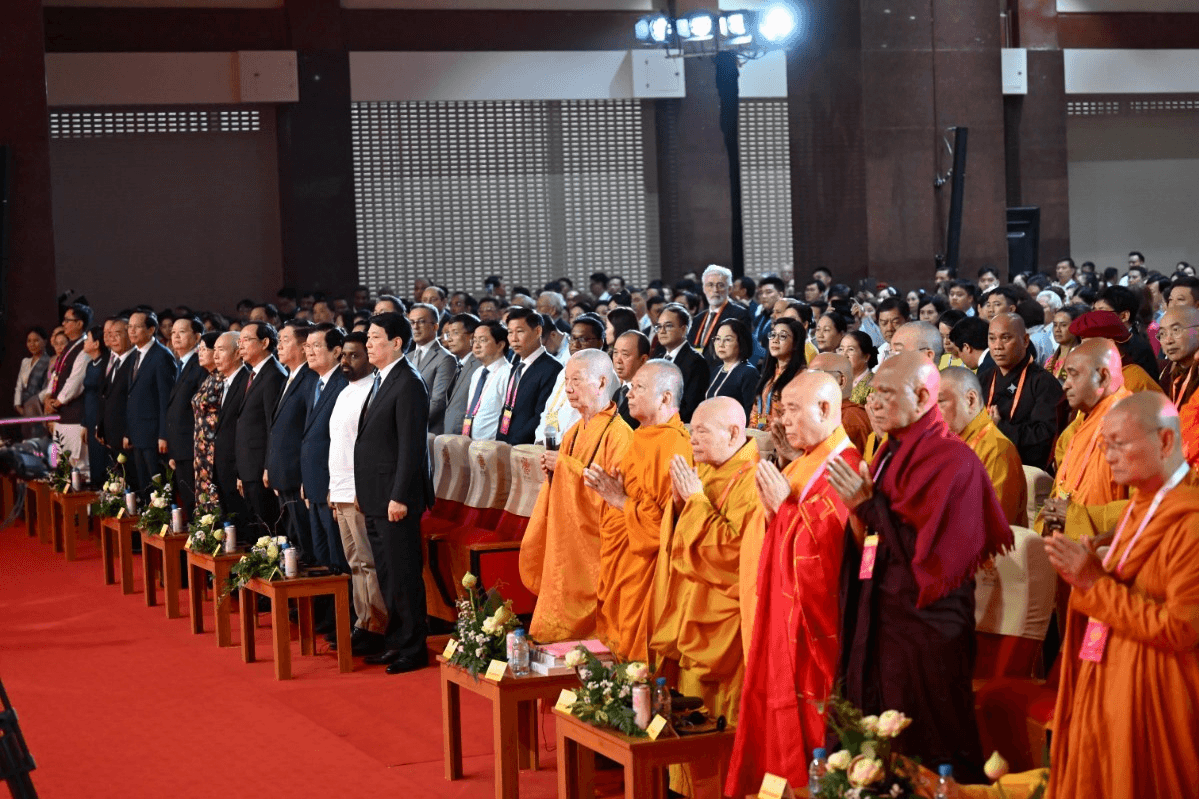 Biện pháp ngoại giao trong giải quyết vấn đề lợi dụng tôn giáo xâm phạm an ninh chính trị ở Việt Nam