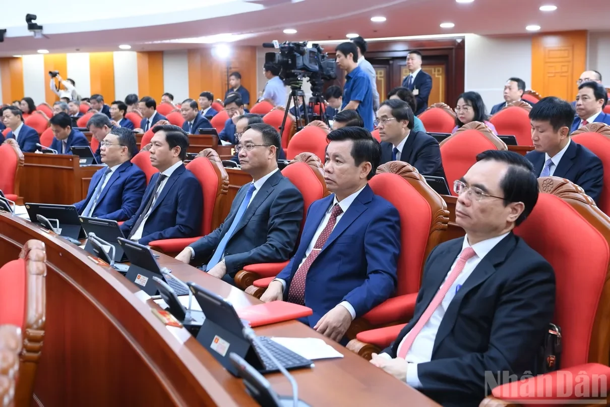 nhandan.vn-special-tongbithu_chutichnuoc_phatbieu_hoinghi_trunguong3-assets-nih4vgg8pw-_tbt4-1210x807.webp