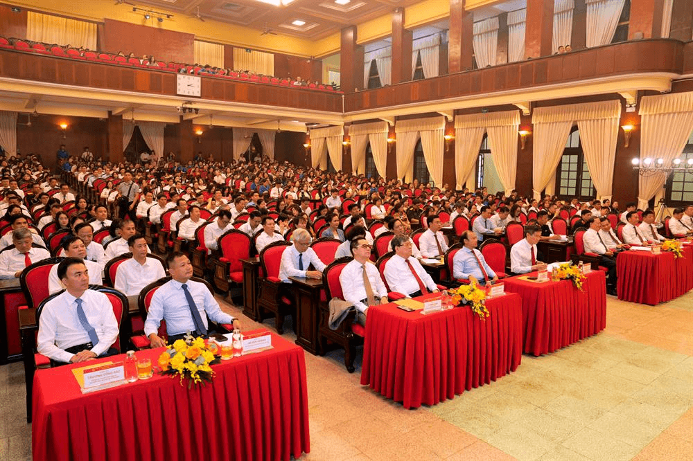 2 Đại biểu dự Lễ trao giải