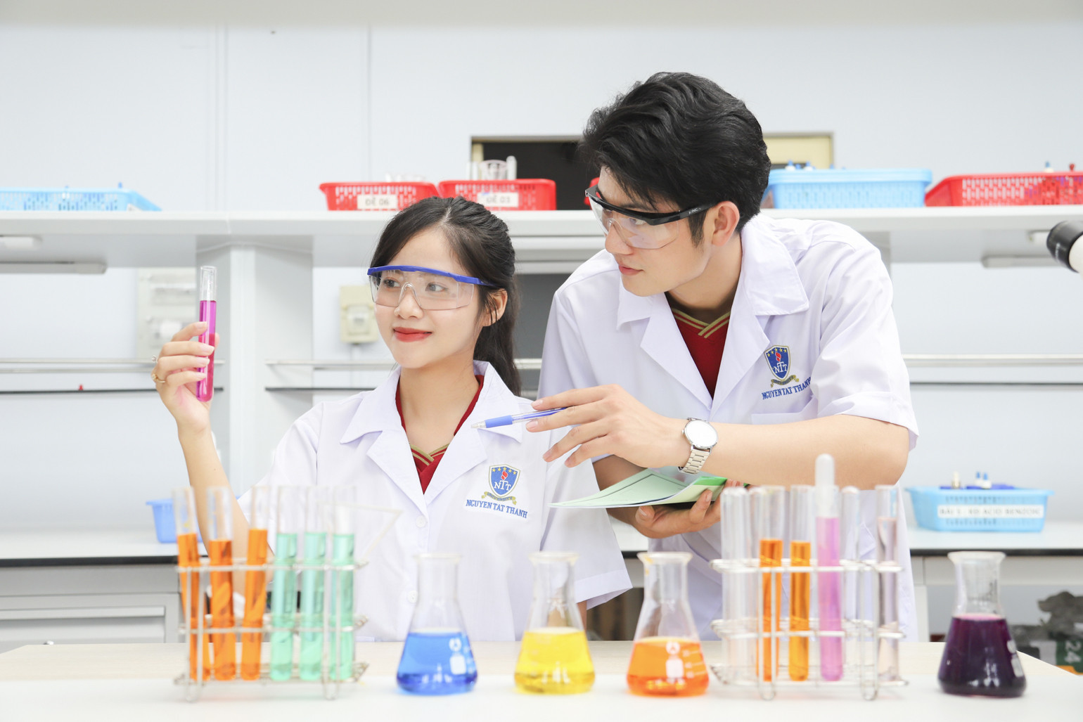 Quan điểm của Đảng về đột phá phát triển giáo dục và đào tạo trong kỷ nguyên phát triển mới