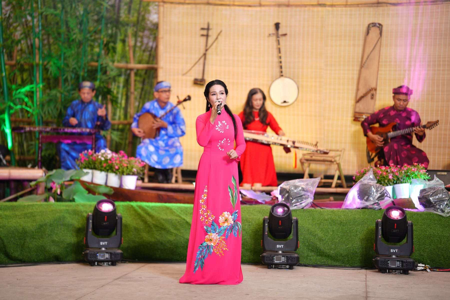 Thuận lợi và khó khăn, thách thức trong phát huy giá trị văn hóa, nghệ thuật ở Thành phố Hồ Chí Minh trong bối cảnh mới