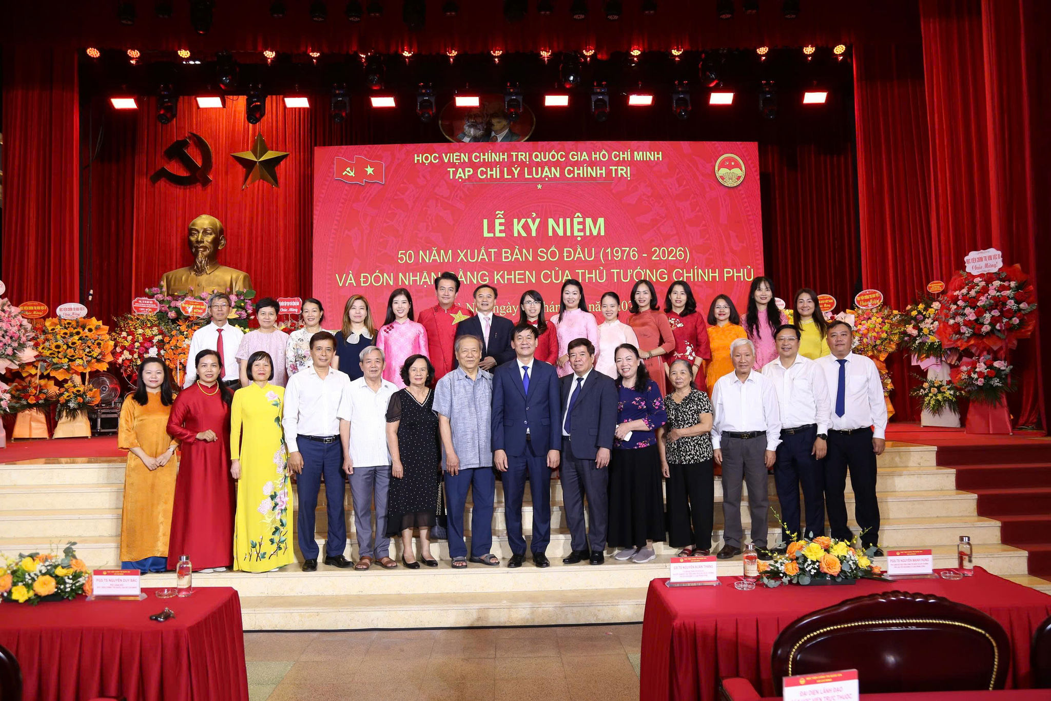 các thế hệ