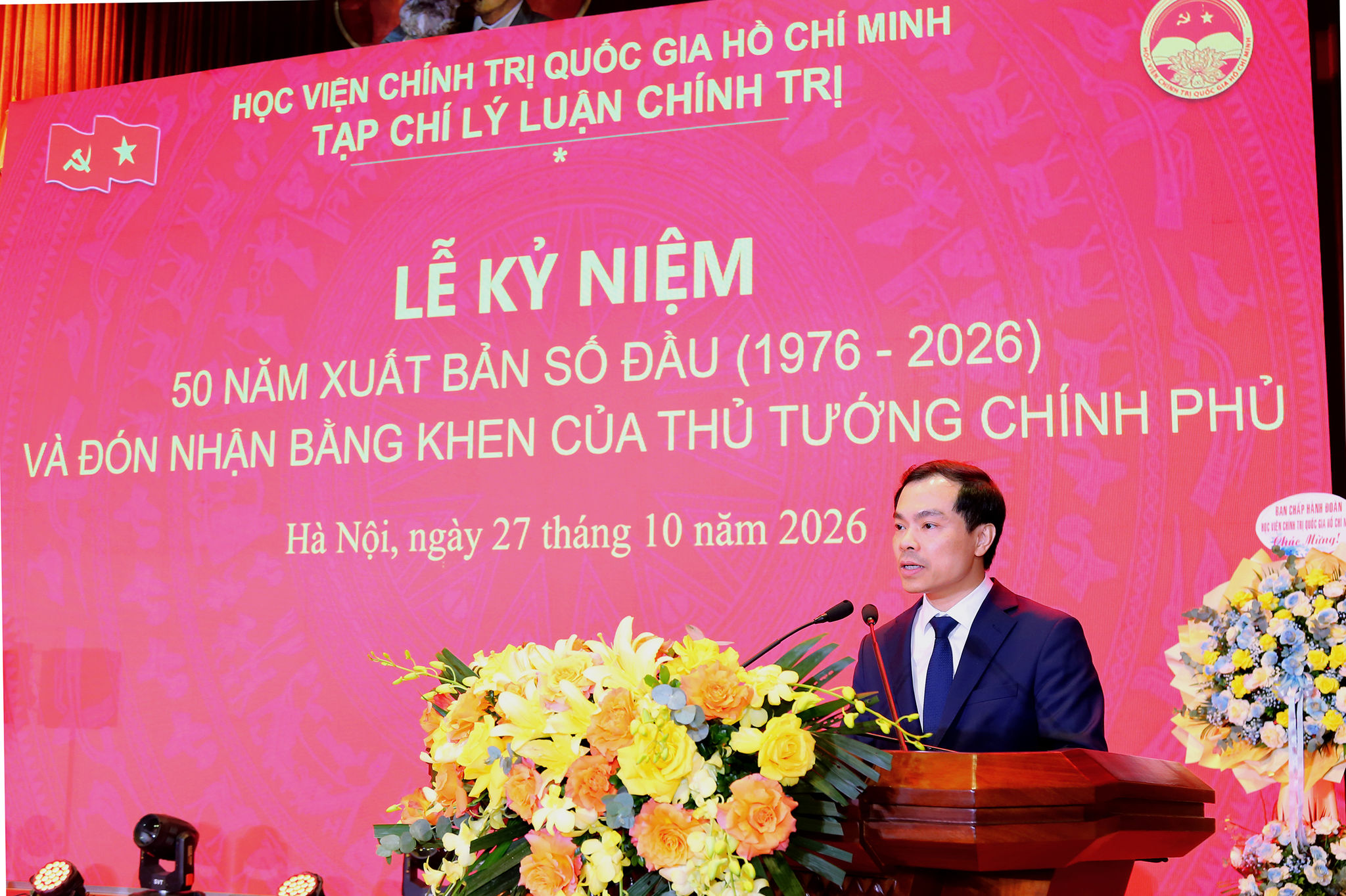 PGS,TS Nguyễn Mạnh Hùng phát biểu chỉ đạo tại buổi Lễ